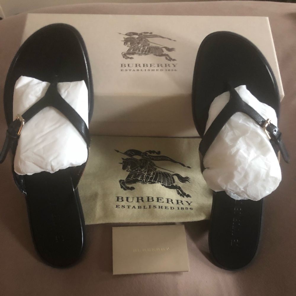 Burberry Icon Clip Sandals